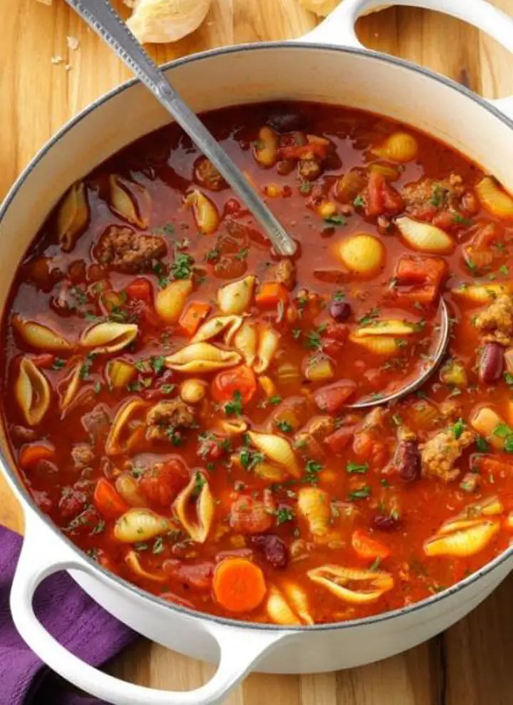 beef-tomato-and-pasta-soup