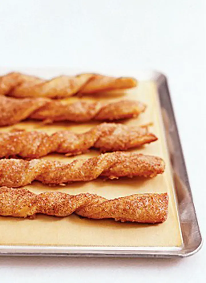 twisted-cinnamon-sticks