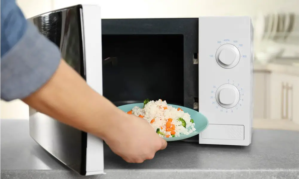 How-to-cook-jasmine-rice-in-microwave