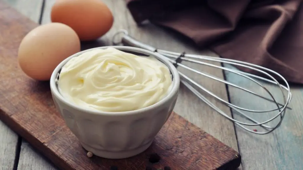easy-homemade-mayonnaise